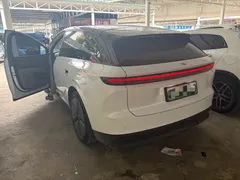 2025 Li Auto i6 2WD, белый — фото 13