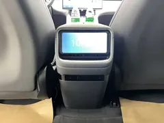 2025 Xiaomi YU7, зелёный — фото 10