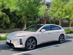 2025 Nio ET5T 100kWh Touring — фото 15