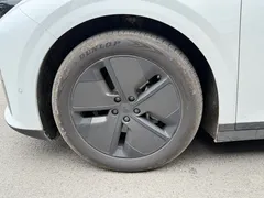 2025 Li Auto i6 2WD, белый — фото 18