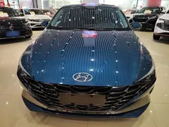 2021 Hyundai Elantra 1.5L CVT LUX Premium, синий — фото 3