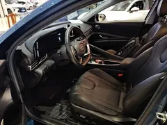 2021 Hyundai Elantra 1.5L CVT LUX Premium, синий — фото 11