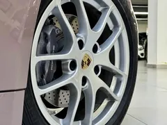 2022 Porsche 718 Cayman 2.0T — фото 9