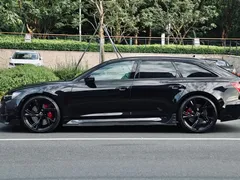 2022 Audi RS 6 4.0T Avant, чёрный — фото 2