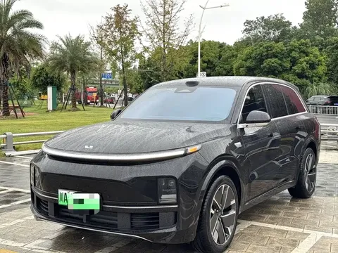 2025 Li Auto L8 Max