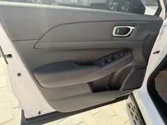 2023 Honda Vezel 1.5L CVT Pioneer, белый — фото 12