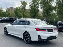 2023 BMW 3 Series 325Li M Sport Package, белый — фото 17