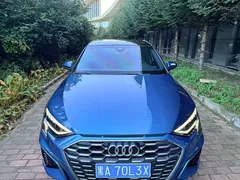 2022 Audi A3 Sportback 35 TFSI, синий — фото 2
