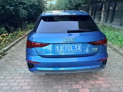 2022 Audi A3 Sportback 35 TFSI, синий — фото 5