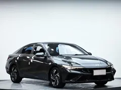 2023 Hyundai Elantra 1.5L CVT LUX Premium — фото 3