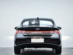 2023 Hyundai Elantra 1.5L CVT LUX Premium — фото 6
