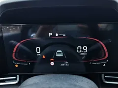 2023 Hyundai Elantra 1.5L CVT LUX Premium — фото 18