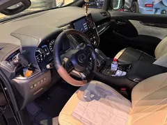 2020 Lexus LM 300h, чёрный — фото 5