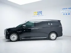 2024 Zeekr 009 6-Seat Executive 4WD 108kWh, чёрный — фото 11