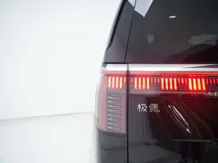 2024 Zeekr 009 6-Seat Executive 4WD 108kWh, чёрный — фото 15