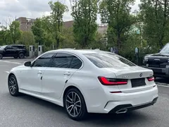 2022 BMW 3 Series 320Li M, белый — фото 16