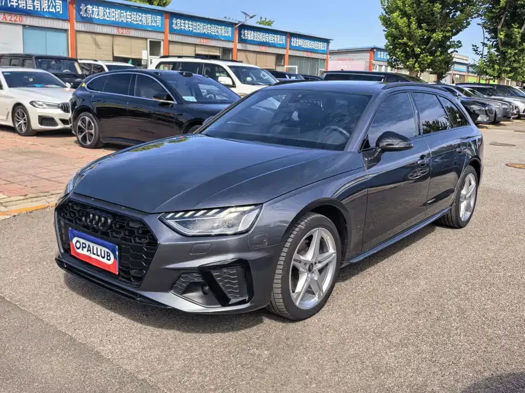 2023 Audi A4 Avant 40 TFSI