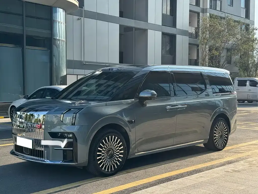 2024 Zeekr 009 4WD 140kWh