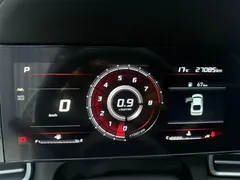 2022 Hyundai Elantra 1.5L CVT LUX Premium, белый — фото 23