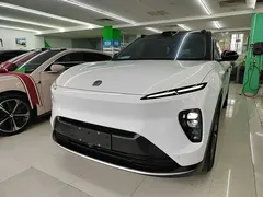 2023 Nio ES8 75kWh, белый — фото 1