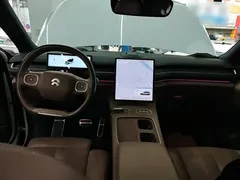 2023 Nio ES8 75kWh, белый — фото 10