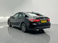 2021 Toyota Camry 2.5G Luxury, чёрный — фото 4
