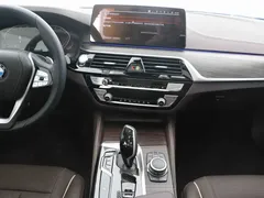 2022 BMW 5 Series 5 530Li, чёрный — фото 8
