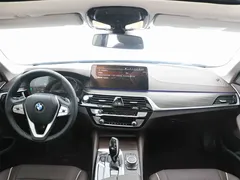 2022 BMW 5 Series 5 530Li, чёрный — фото 9