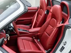 2020 Porsche 718 Boxster 2.0T, белый — фото 9