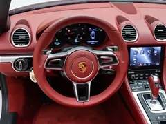 2020 Porsche 718 Boxster 2.0T, белый — фото 11