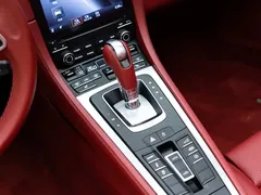 2020 Porsche 718 Boxster 2.0T, белый — фото 13