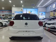 2021 Volkswagen Polo Plus 1.5L AT Panoramic, белый — фото 9