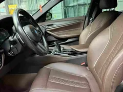 2022 BMW 5 Series 5 530Li M, чёрный — фото 9