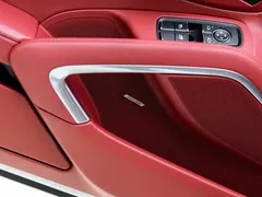 2022 Porsche 718 Boxster 2.0T, белый — фото 17