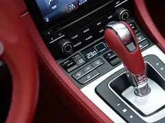 2022 Porsche 718 Boxster 2.0T, белый — фото 22