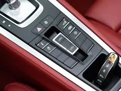 2022 Porsche 718 Boxster 2.0T, белый — фото 23