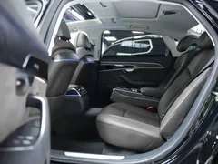 2021 Audi A8L 50 TFSI quattro, чёрный — фото 5
