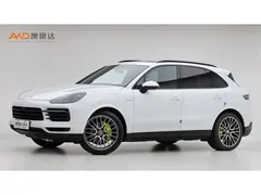 2022 Porsche Cayenne /2.0T/22 /E-Hybrid, белый — фото 1