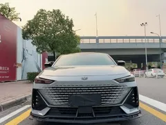 2022 Changan UNI-V 1.5T — фото 2