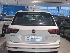 2021 Volkswagen Tiguan L 330TSI AT 2WD R-Line, белый — фото 5