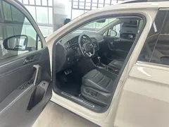 2021 Volkswagen Tiguan L 330TSI AT 2WD R-Line, белый — фото 13