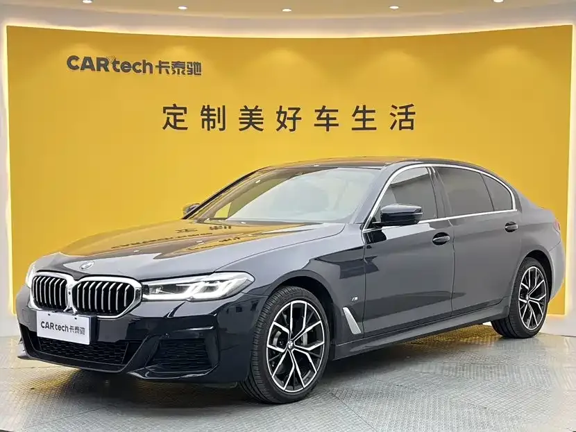 2022 BMW 5 Series 5 530Li M