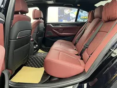 2022 BMW 5 Series 5 530Li M, чёрный — фото 20