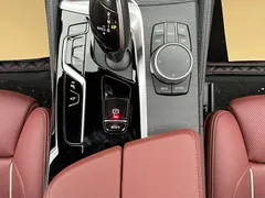 2022 BMW 5 Series 5 530Li M, чёрный — фото 21