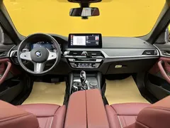 2022 BMW 5 Series 5 530Li M, чёрный — фото 37