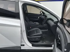 2023 Hyundai Tucson L 1.5T AT 2WD LUX Premium, белый — фото 8