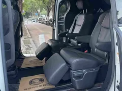 2021 Toyota Sienna 2.5L Hybrid Premium, белый — фото 16