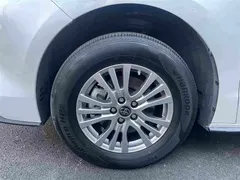 2021 Toyota Sienna 2.5L Hybrid Premium, белый — фото 30