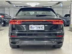 2022 Audi Q8 55 TFSI, чёрный — фото 5