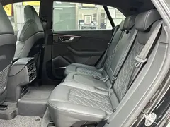 2022 Audi Q8 55 TFSI, чёрный — фото 10